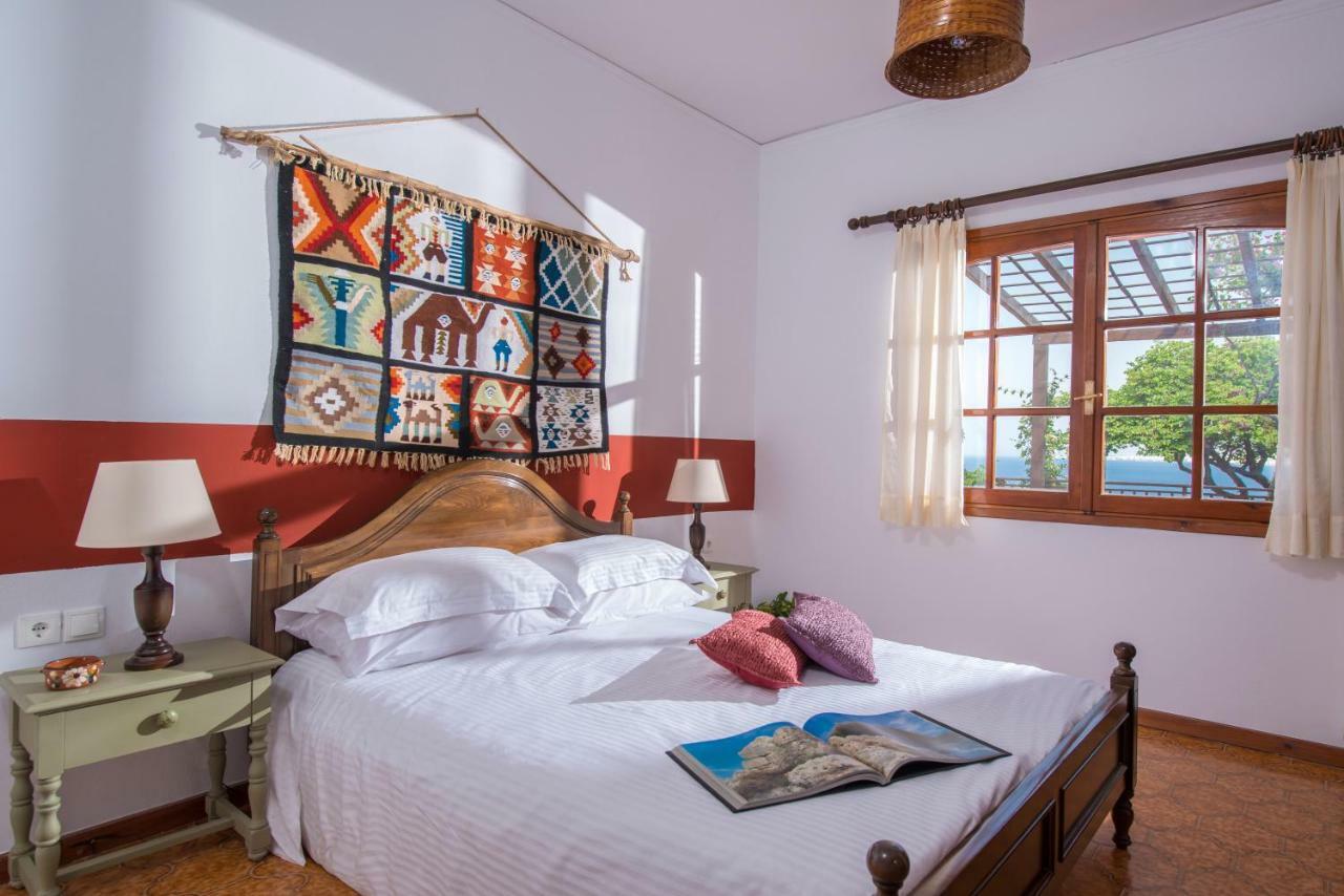 Helidoni Hill Seaview Family Villa Palaiokastro  Bagian luar foto